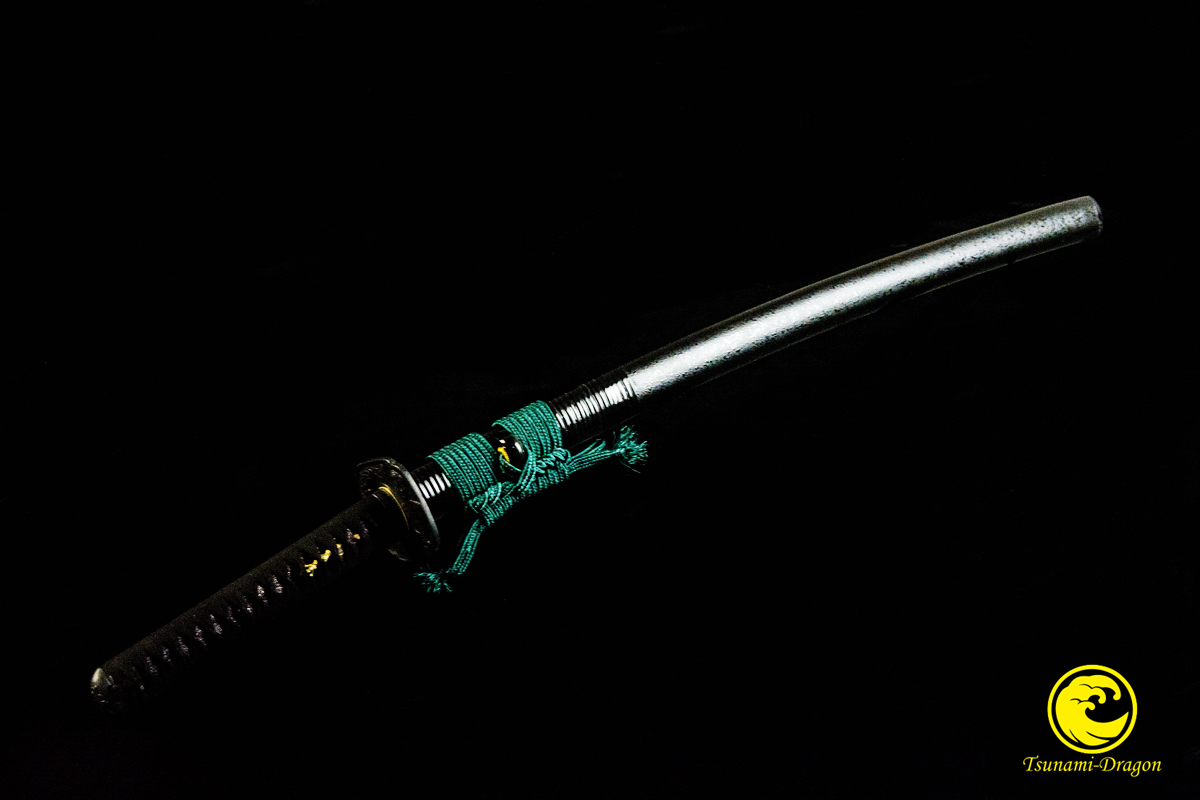 Battle Ready Clay Tempered Japanese Katana Sword Kobuse Folded Steel Blade Unokubi Zukuri  Razor Sharp Full Tang