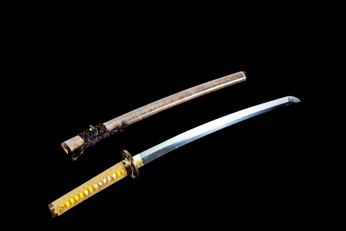 Battle Ready Japanese Samurai Wakizashi Sword Clay Tempered Shihozume Blade Full Tang Razor Sharp
