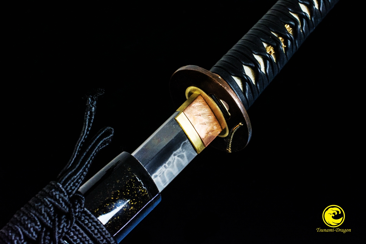 Clay Tempered Battle Ready Shihozume Blade Japanese Katana Sword Full Tang Hot