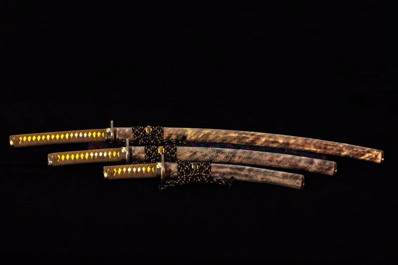 NEW TOP QUALITY REAL SHIHOZUME BLADE JAPANESE SWORD SET NEW TOP QUALITY REAL SHIHOZUME BLADE JAPANESE SWORD SET
